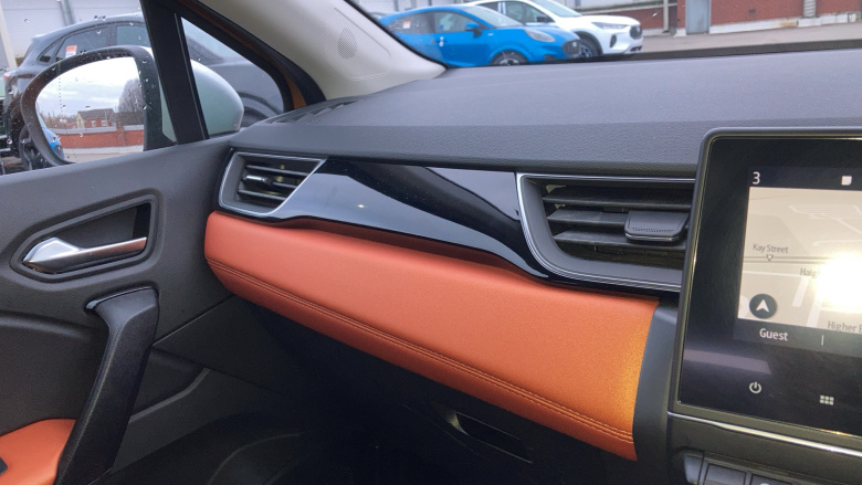 Renault Captur 1.3 TCE 130 Iconic 5dr Petrol Hatchback